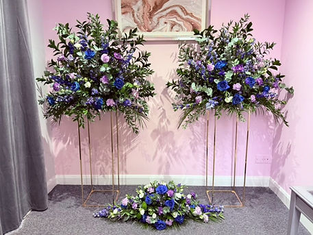 floral pedestal arrangement