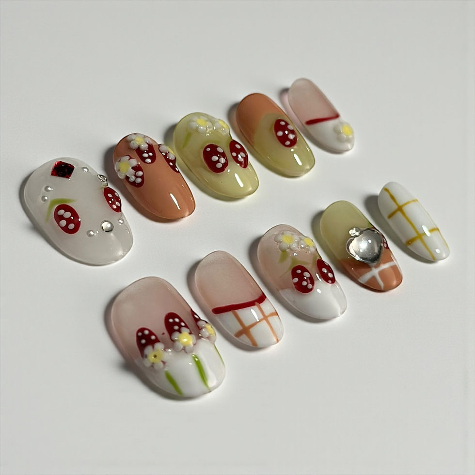 Thumbnail: strawberry field & daisies - medium round press-on nails