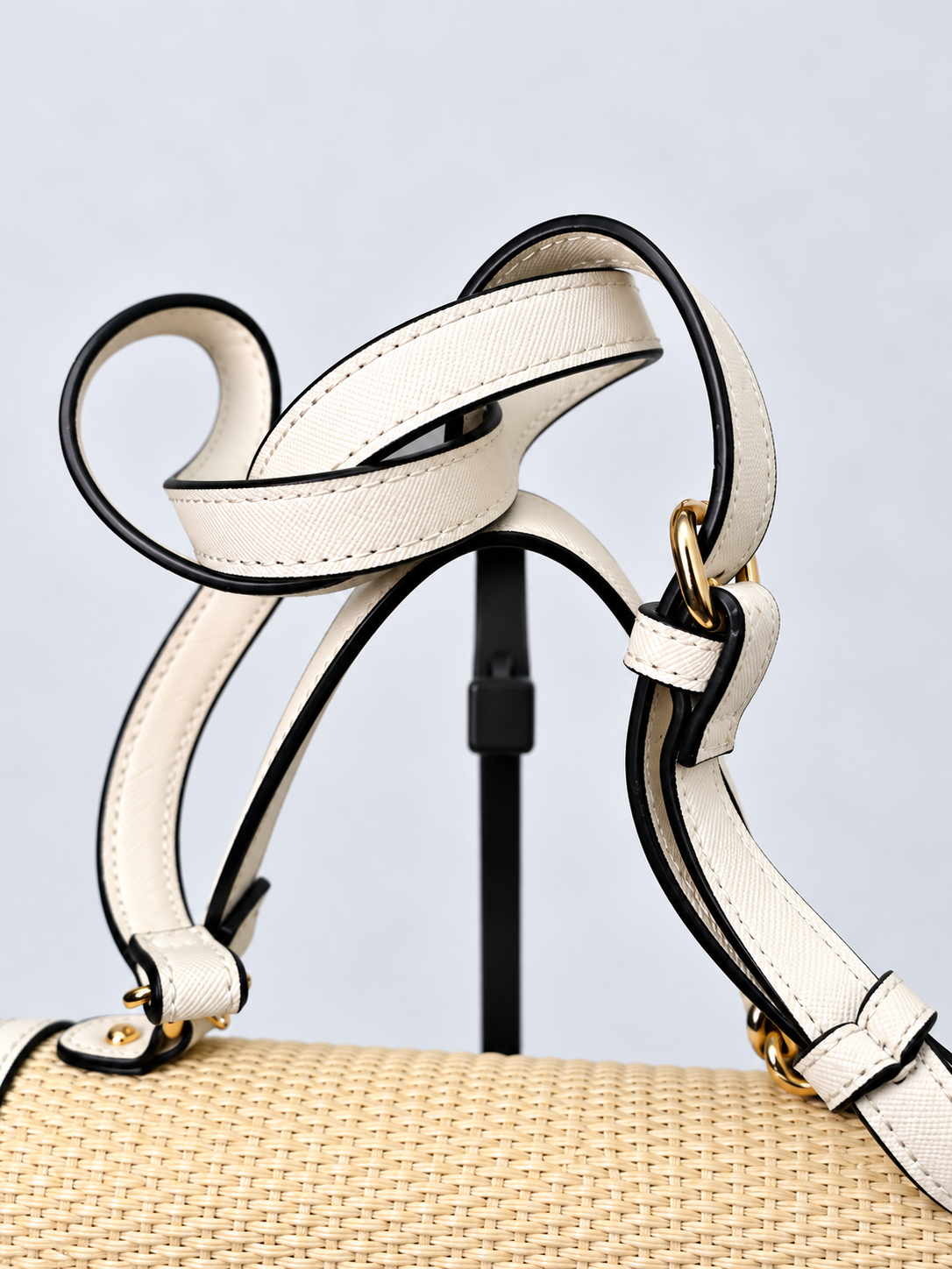 ALDO woven structured handbag handle detail