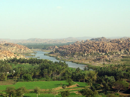 Chivalrous passage to an epical site – Hampi