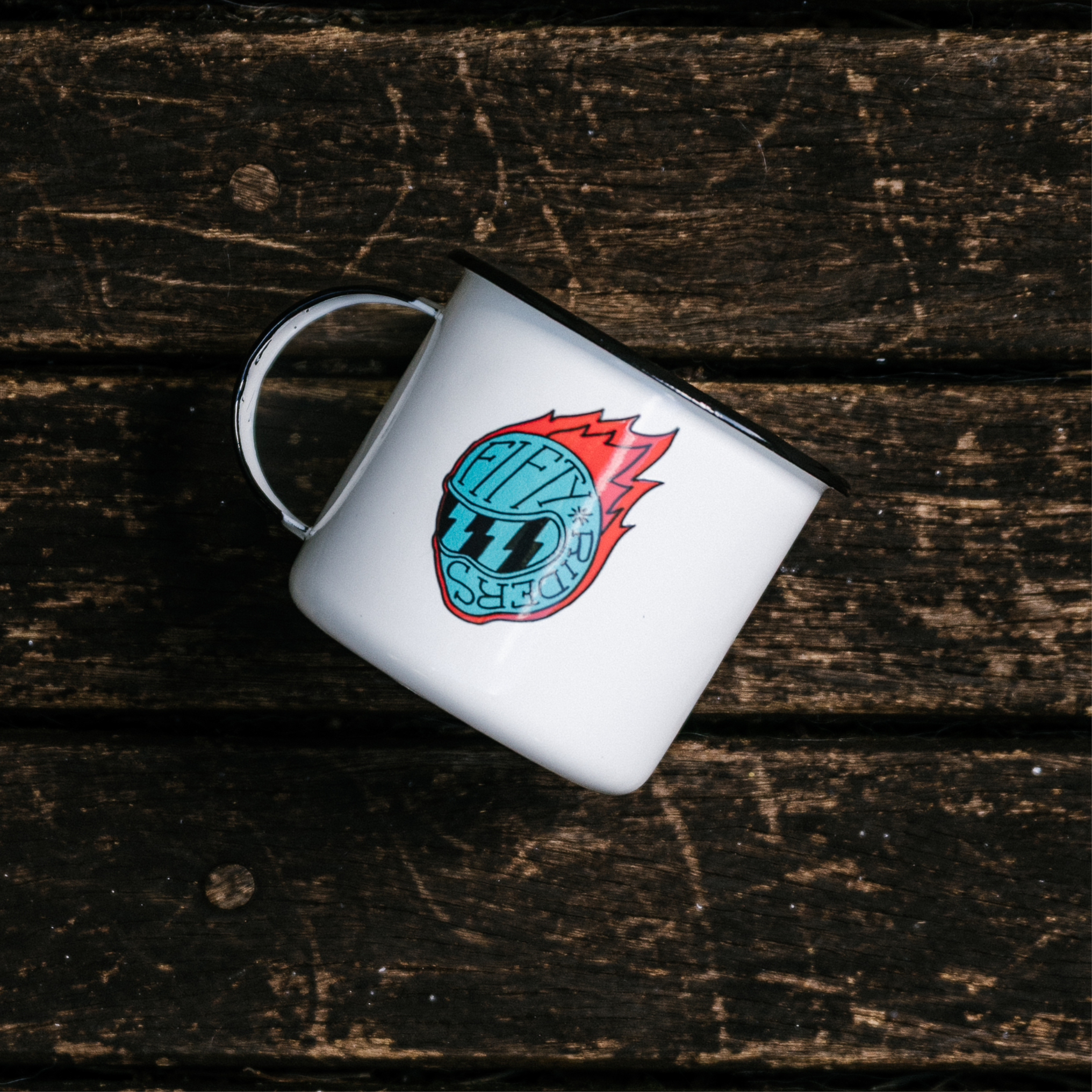 Caneca Esmaltada Rider Fifty Riders