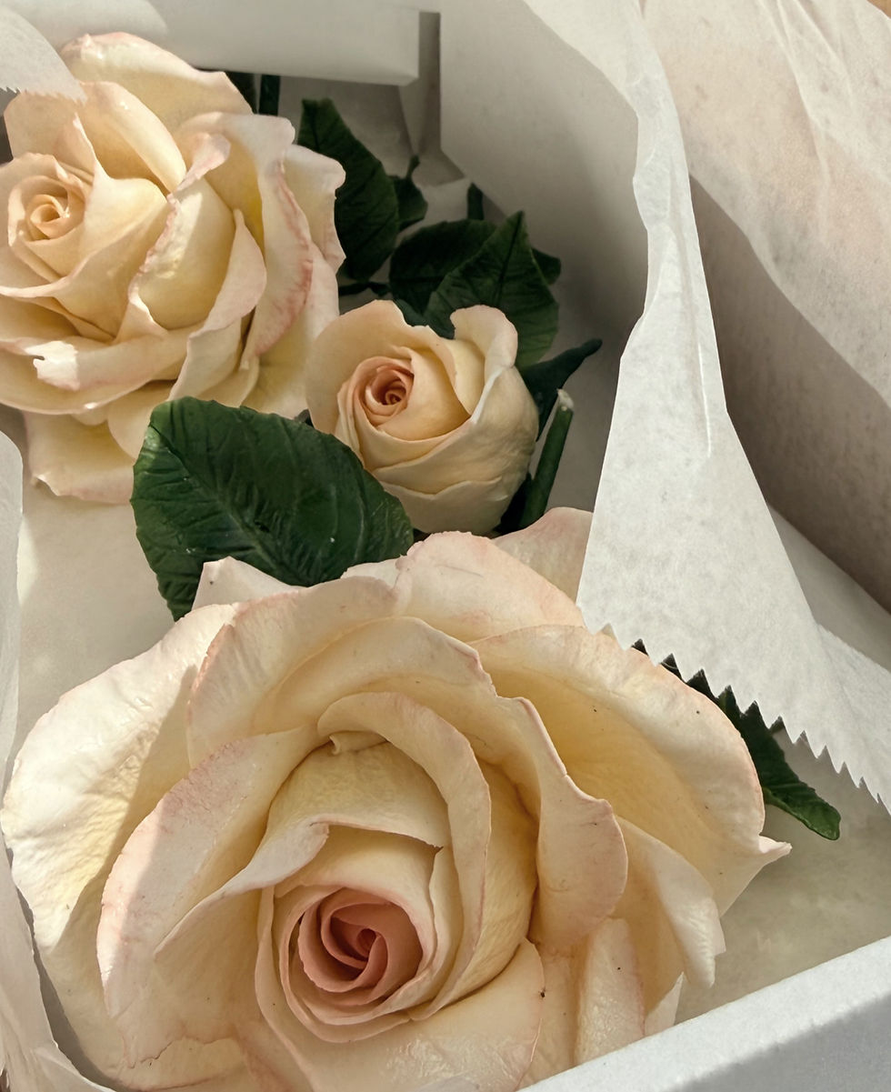 Thumbnail: Luxury Rose Arrangement