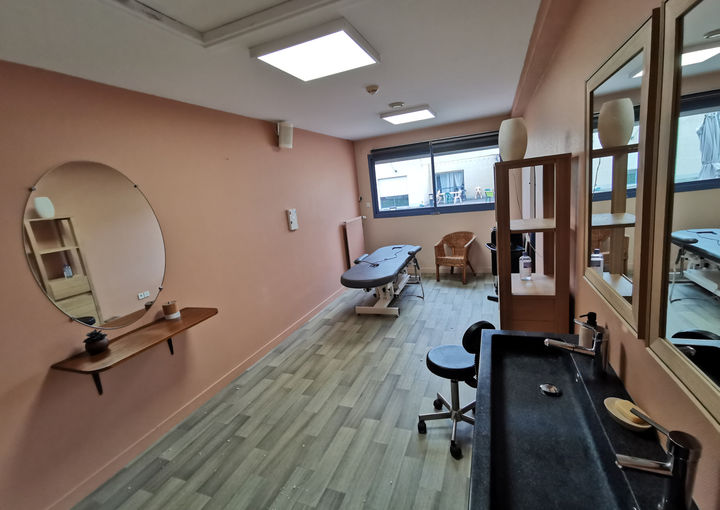 salle esthétique.jpg