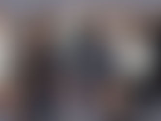 New York ta invertí 5 mion dòler den produktornan femenino di teatro i pelíkula.