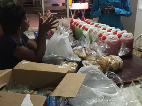 BISPU DI ELEKSHON : Kousa Promé trahando duru riba detayenan final. (FOTO)