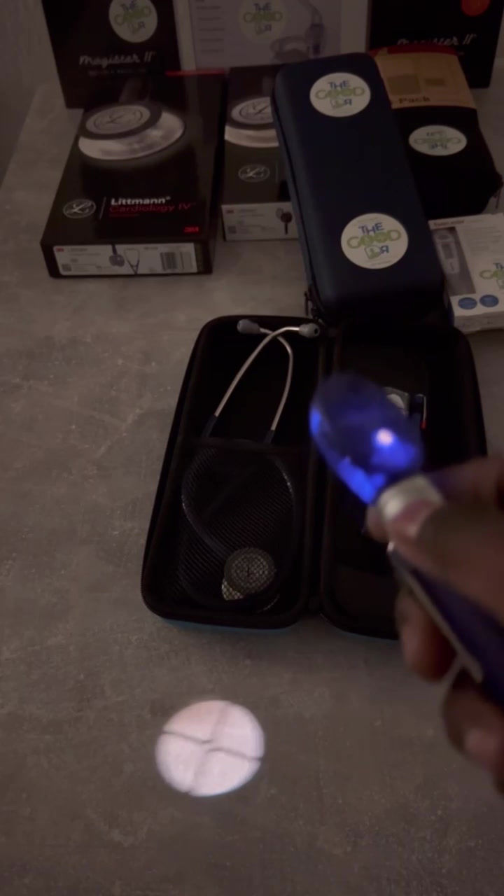 Miniature : Ophtalmoscope Piccolight E56 – Avec Lampe à Vide