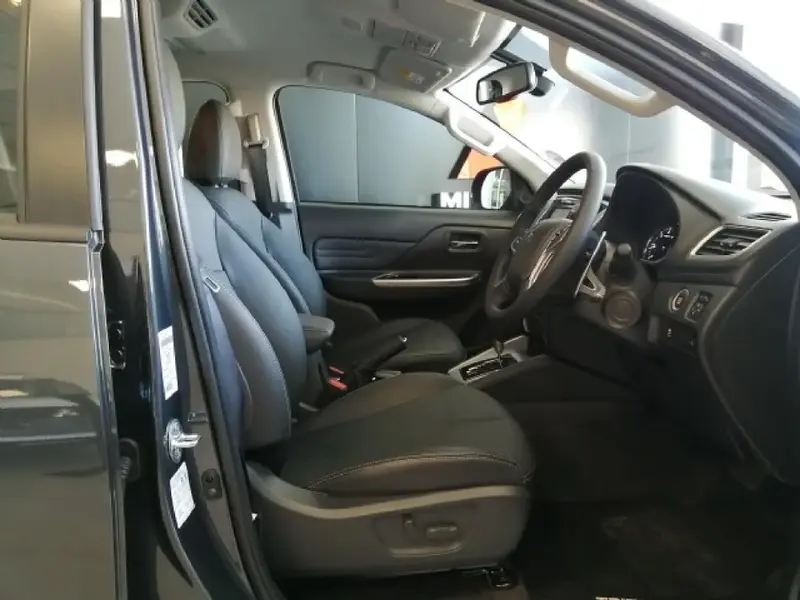 Thumbnail: 2022 Mitsubishi Triton 2.4 Di-Dc Auto Double-Cab