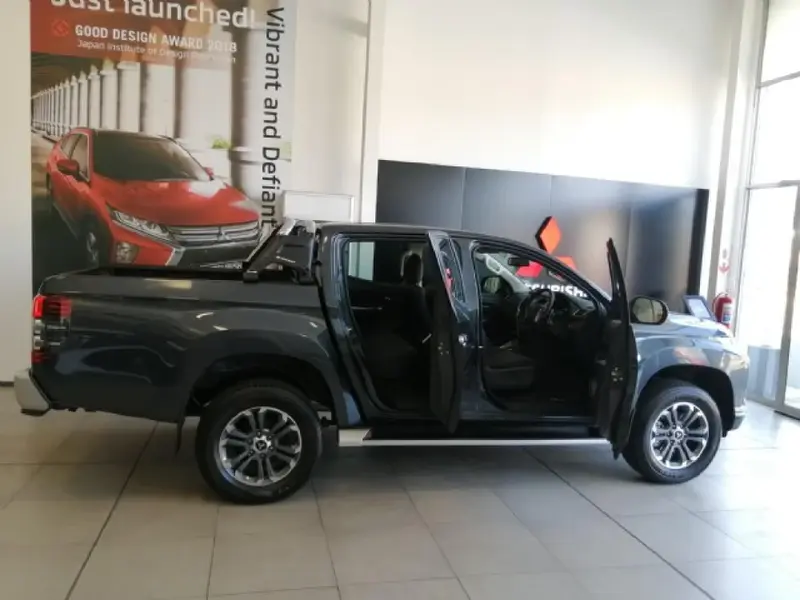 Thumbnail: 2022 Mitsubishi Triton 2.4 Di-Dc Auto Double-Cab