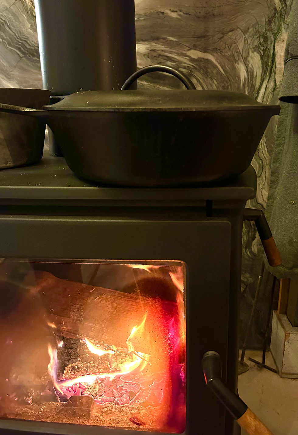 joey and Scott Linwell falls the linwells cast iron cooking
