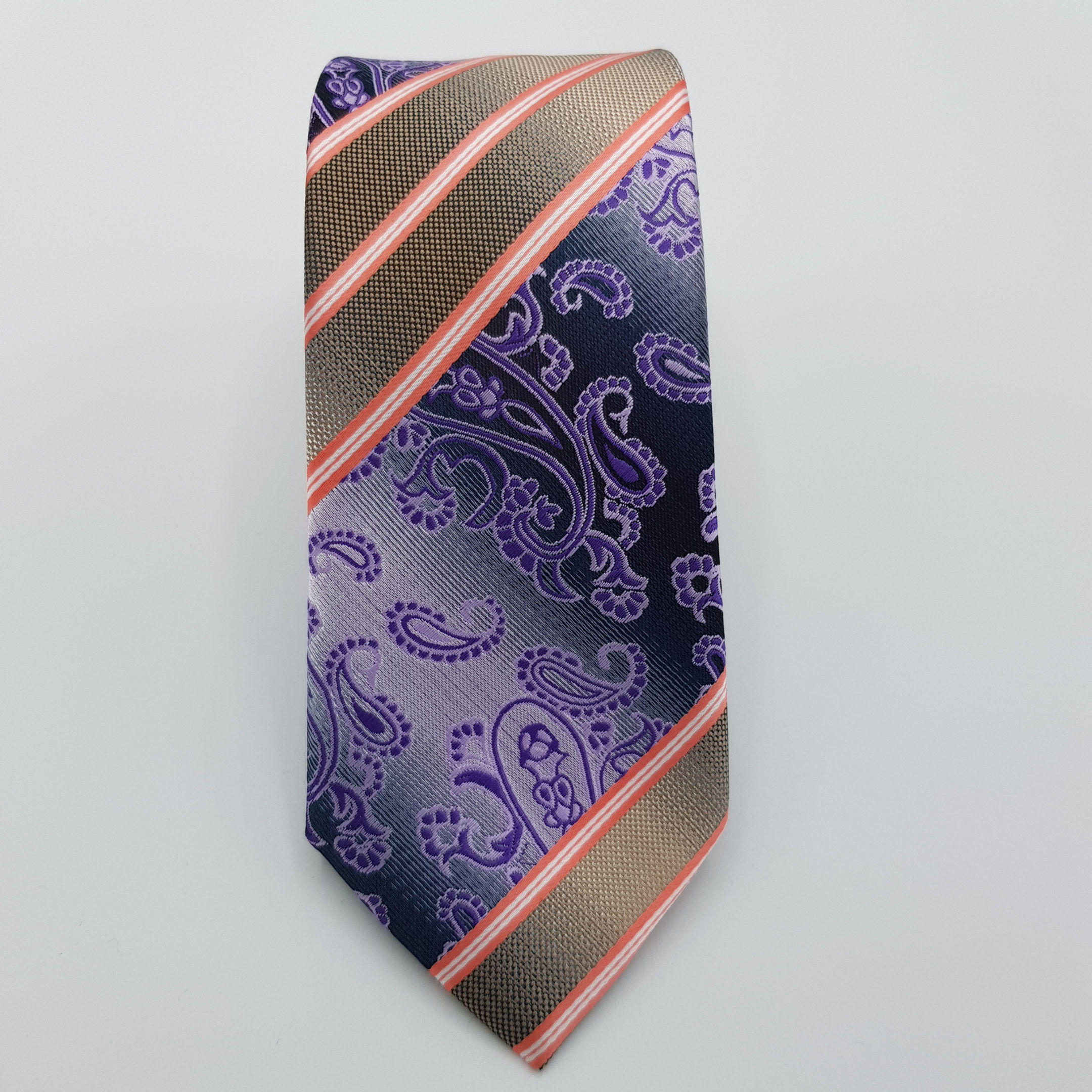 Tie Paisley