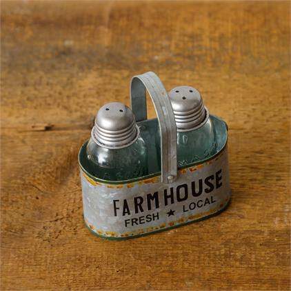 Salt and Pepper Shakers with storage holder .FARMHOU.GLASS,METAL. 4'' X 4.5 ''
