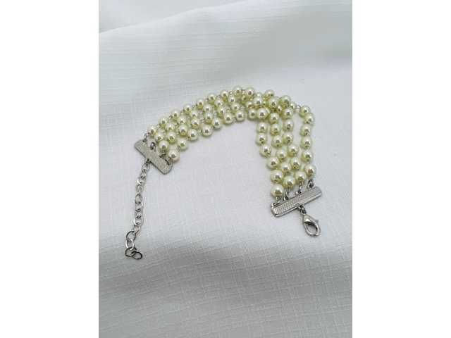 PULSEIRA QUATRO FILHEIRAS DE PÉROLAS