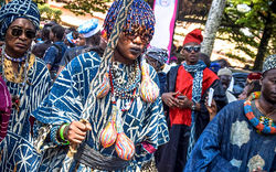 Destination-Cameroun-Tenues-Traditionnelles