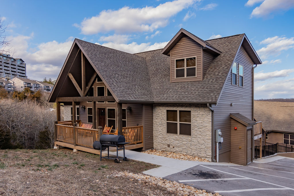 Beth's Breakways Branson Vacation Rental Homes Whiskey River Lodge