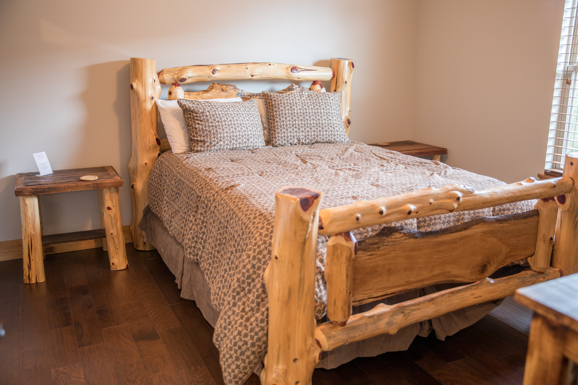 Beth's Breakways Branson Vacation Rental Homes Whiskey River Lodge