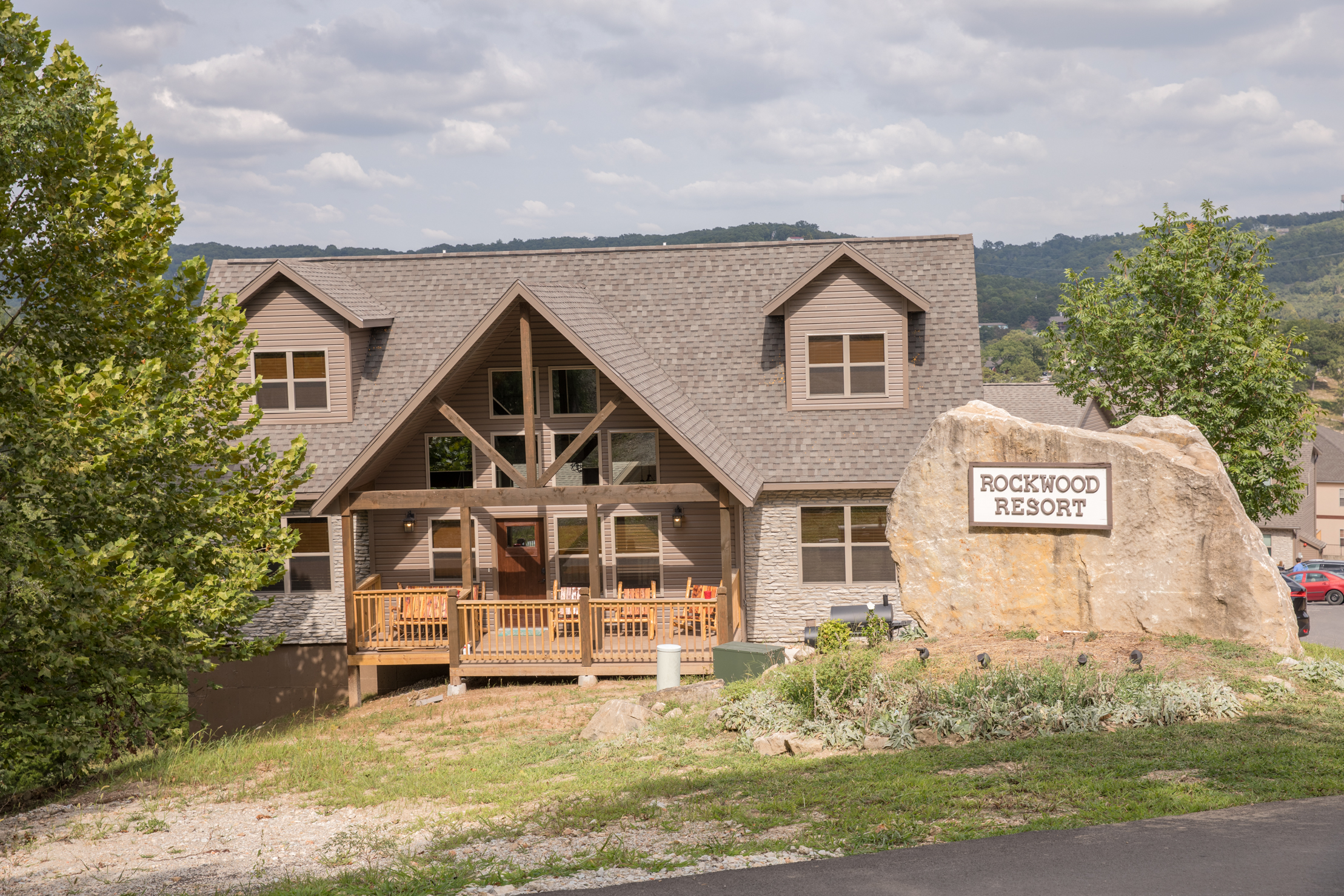 Beth's Breakways Branson Vacation Rental Homes Whiskey River Lodge