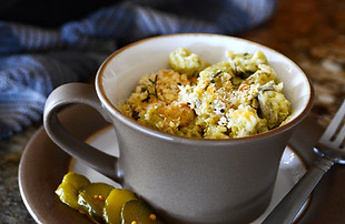 mack and cheese made with pickle pesto inspired by Fiji