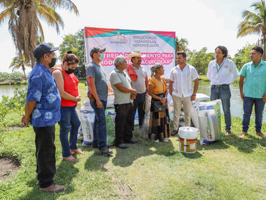 ENTREGA XOCHITEPEC APOYOS A SUS PRODUCTORES ACUÍCOLAS