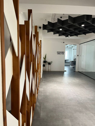 Office Interior Designs - Minimalistic Corporate Office - Elegant Interior Design - Aula Designs.jpeg