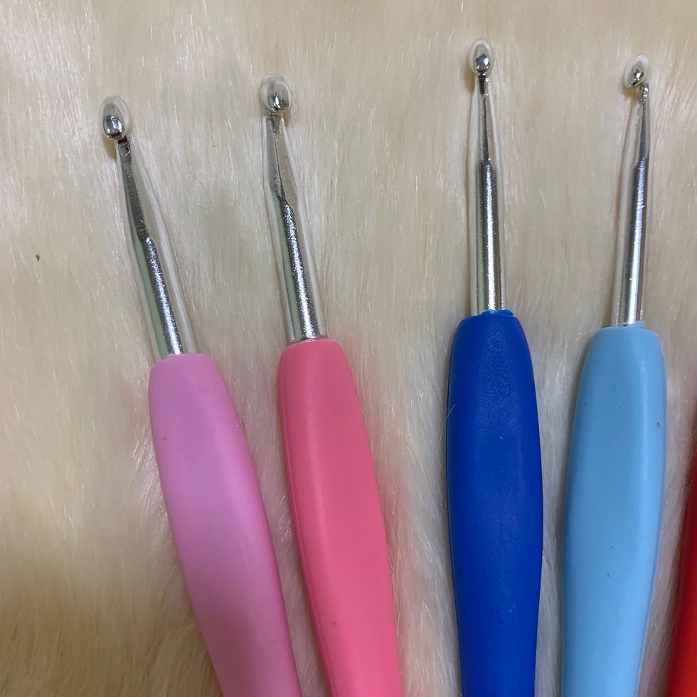 Thumbnail: Set of 9 hooks .. مجموعة من 9 ابر كروشية