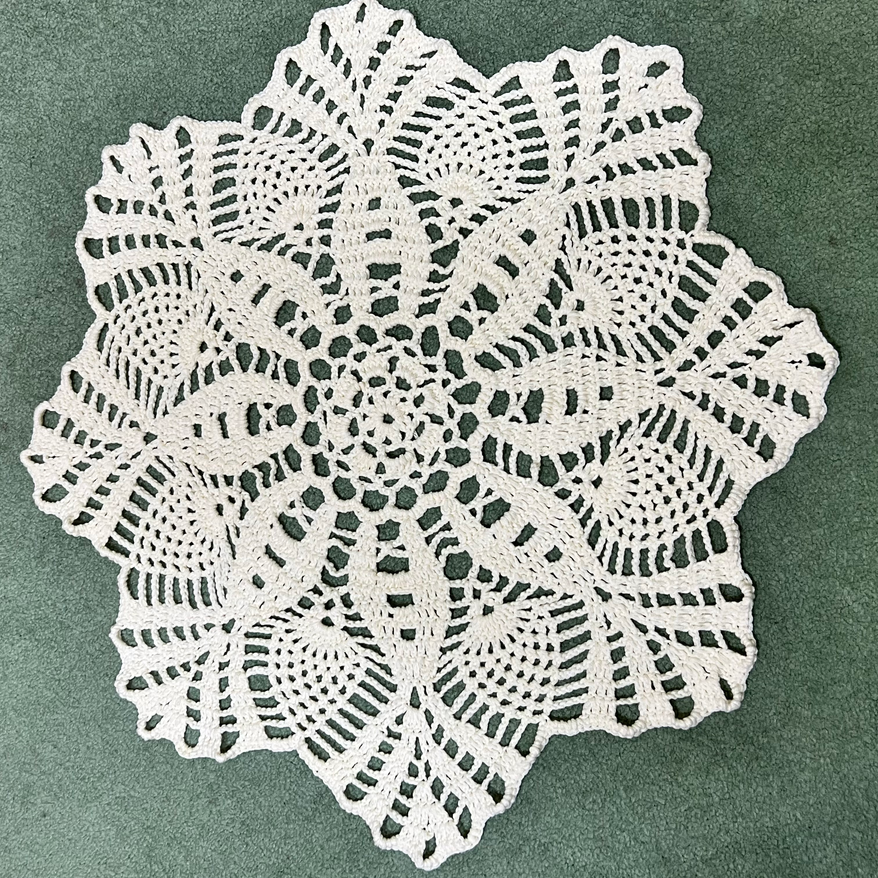   Mattresses  table مفرش طاوله 