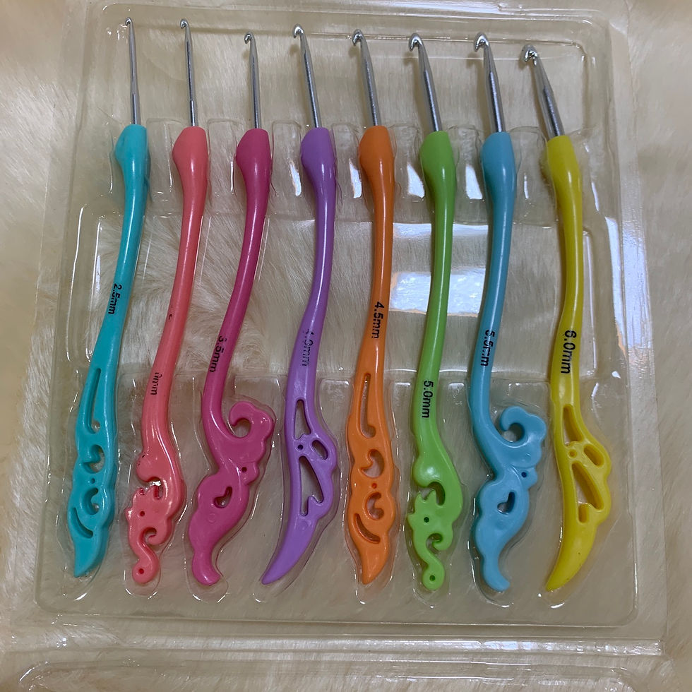 Thumbnail: Set of 8 needles .. مجموعة من ٨ ابر كروشية