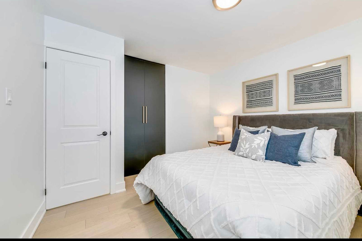 F64BD4EF-704F-4CC3-91D7-E8C6022C0C02_1_201_a