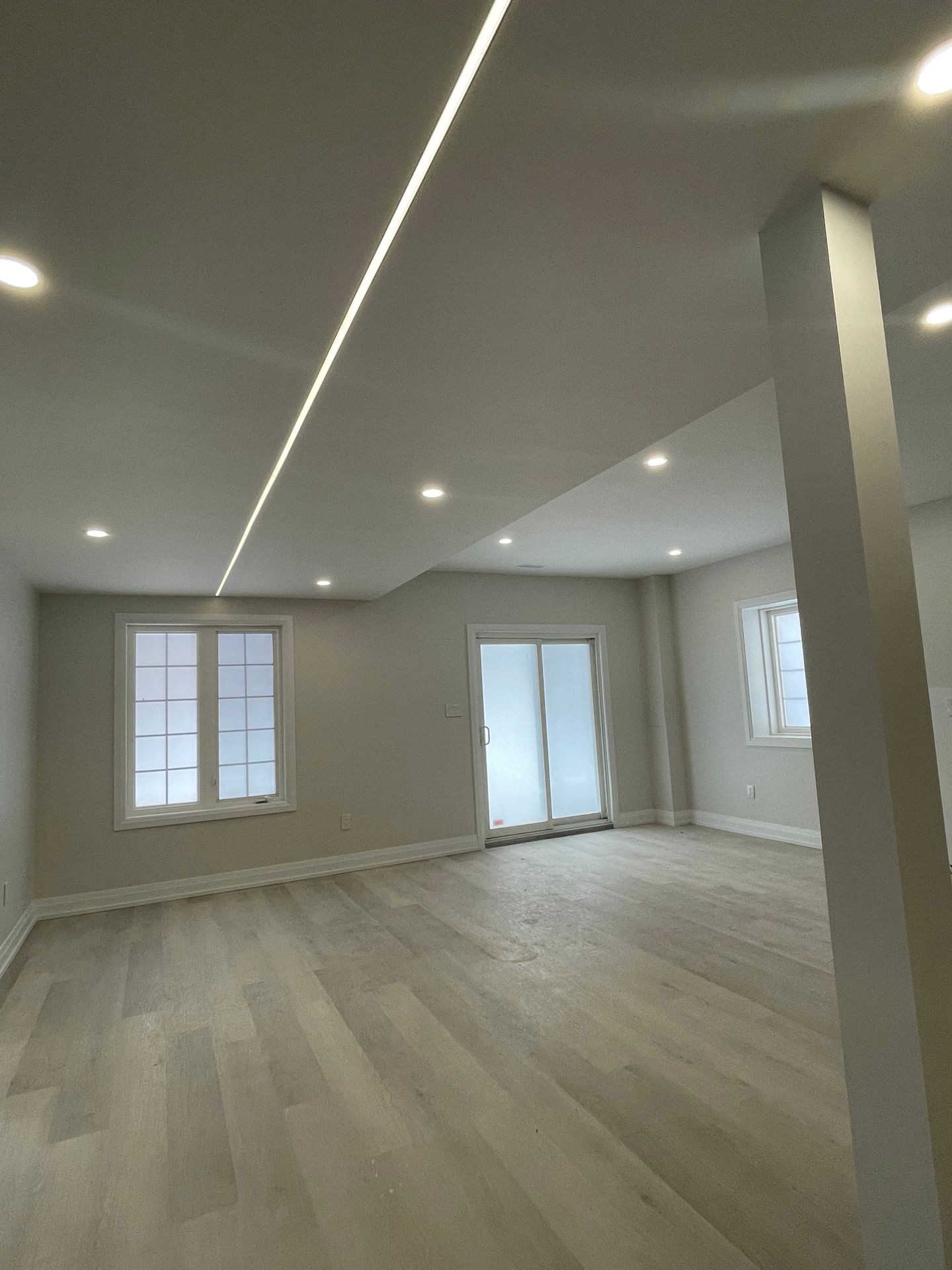 72E66378-D9D1-4A9A-8549-C9D4A57DF901