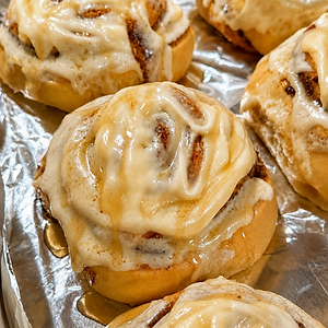 Mom's Giant Maple Spice Cinnamon Rolls
