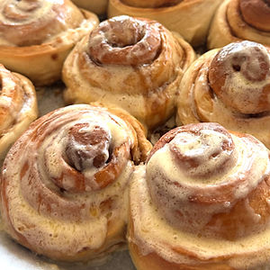 Mom's Giant Cinnarolls
