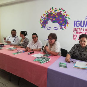 Presentan en Acapulco libro sobre trayectoria de Ethel Krauze.