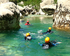 rando aqua verdon, couloir Samson, nage, sauts. niveau decouverte