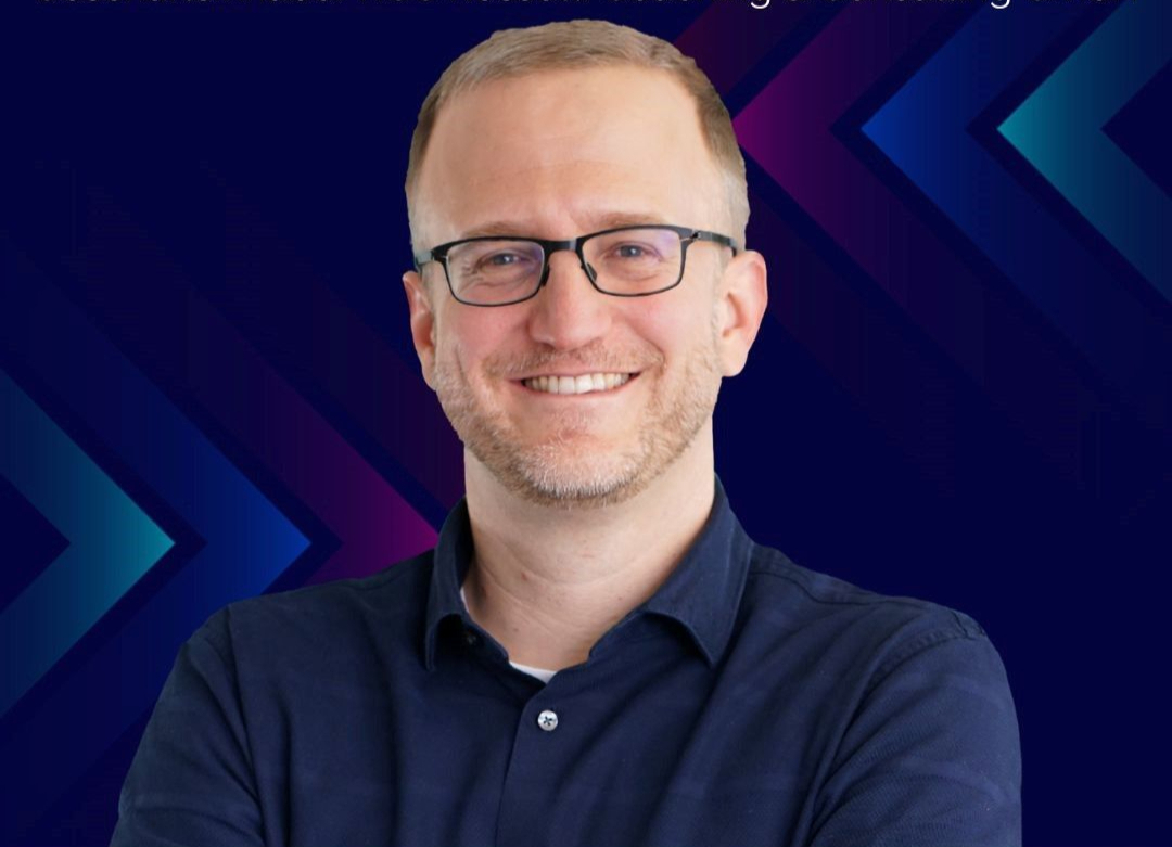 LinkedIn Profilbild Fabien Rossetti farbig_edited_edited.jpg