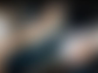 Utiliza solo efectivo para gastos variables: Limita el uso de tarjetas y paga en efectivo tus gastos variables, como entretenimiento, para mantener un mejor control.