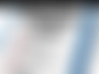 Separa tus gastos por categorías: Divide tus gastos en categorías como alimentación, transporte, entretenimiento, etc., para tener un mejor control de cómo usas tu dinero.