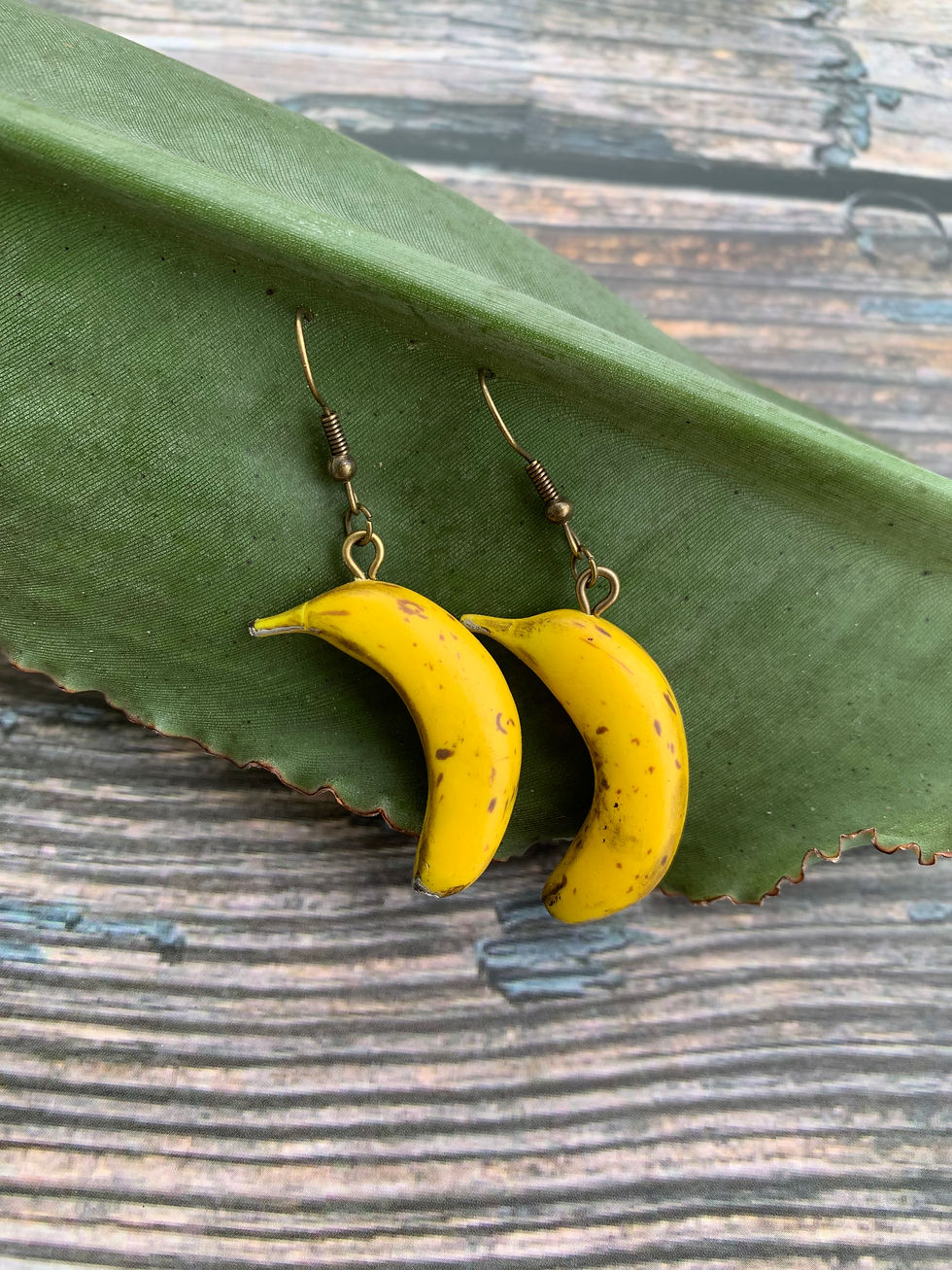 Thumbnail: Banana earrings