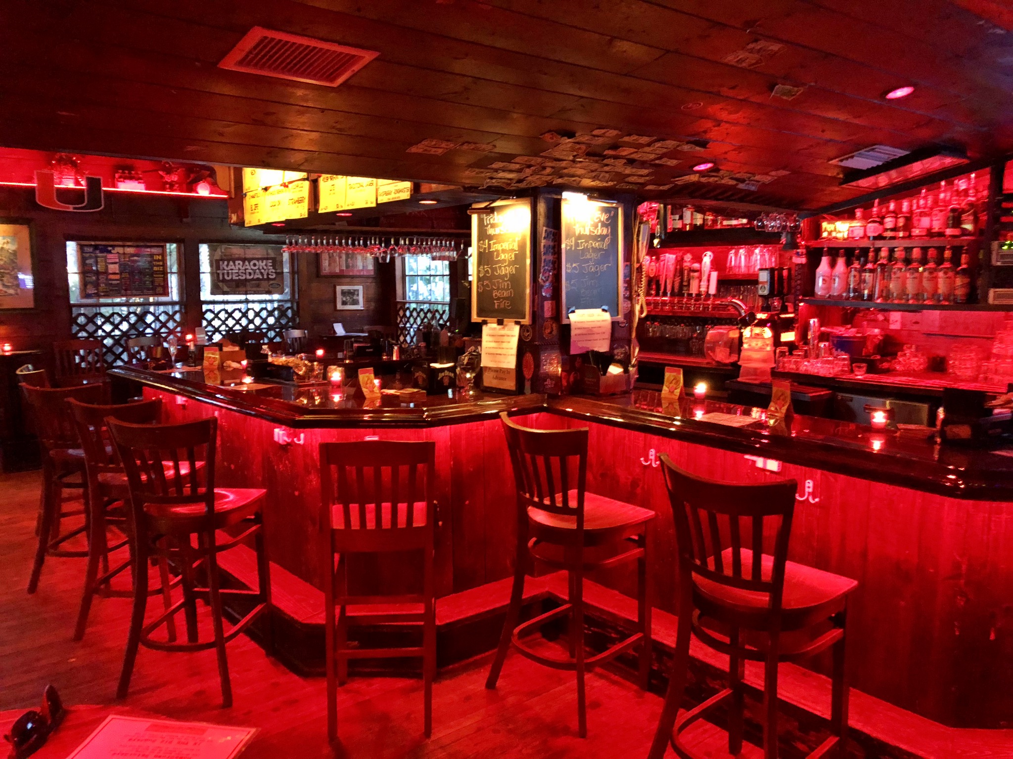 Bougie's | Miami, FL | bougiesbar