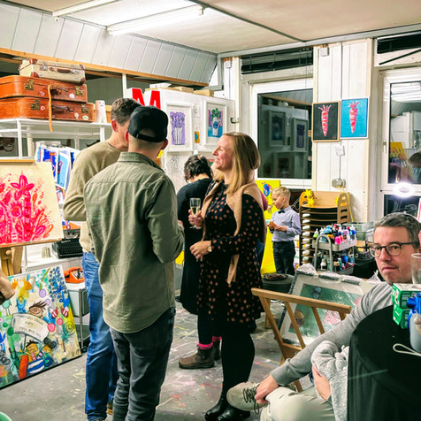 Mischtechniken aus Marburg, originale Kunstwerke Marburg Schwanhof, Kunst im Schwanhof, Miriam Noah, Künstlerin Marburg, Atelier, Kunstatelier Marburg, Ateliereröffnung im Schwanhof