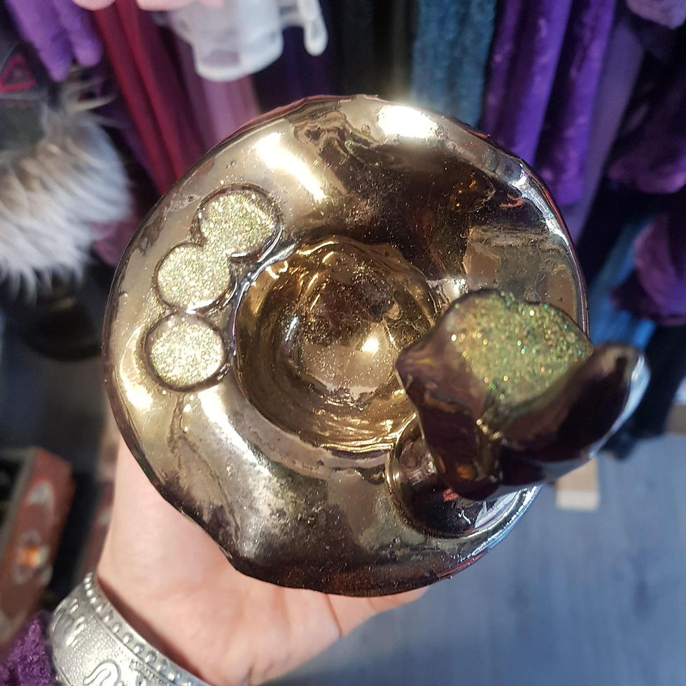 Thumbnail: Magic cottage oil burner