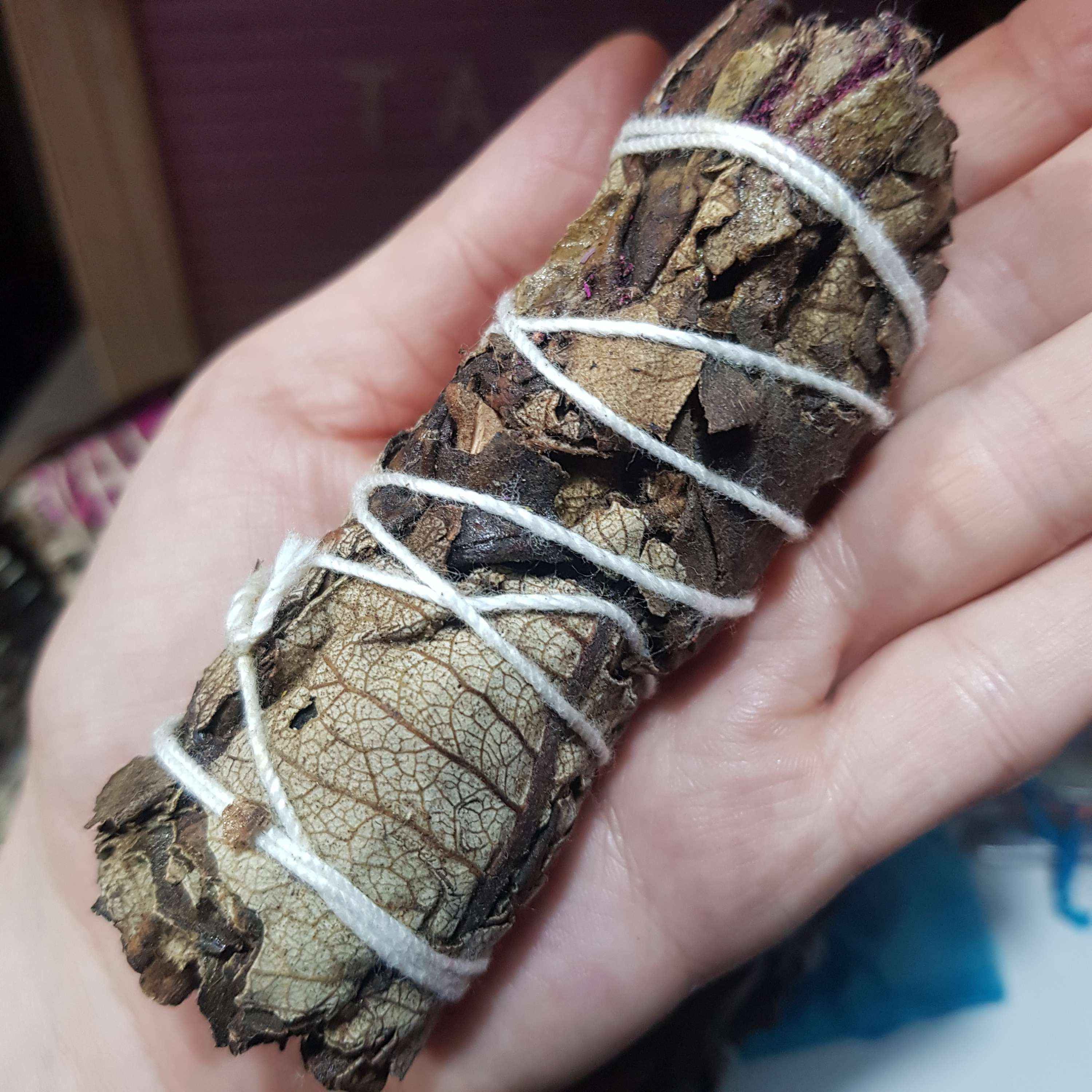 Mugwort smudge