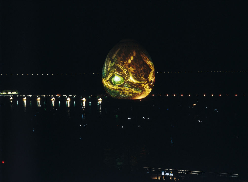 Aquamatrix - Exposition universelle de Lisbonne - structure gonflable de 30 mètres, réalisation Air Toiles Concept