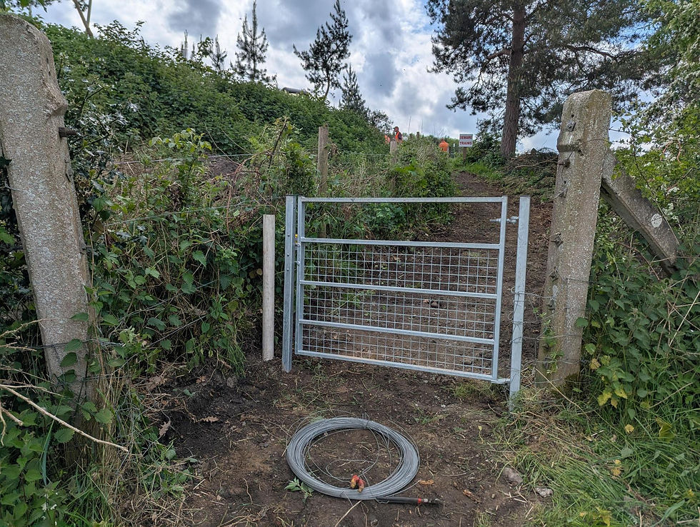 New gate installed on the public footpath at Arley replacing a very wobbly stile. Brent Cleeton