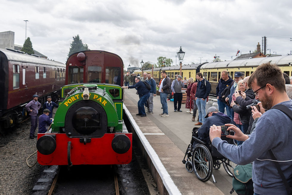 At just 90 inches high, Port of Par 'Judy' proved very popular with visitors at Kidderminster.