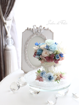 涼しげなガラスプレートで夏アレンジ