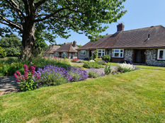 Flower beds in late spring at BBCH