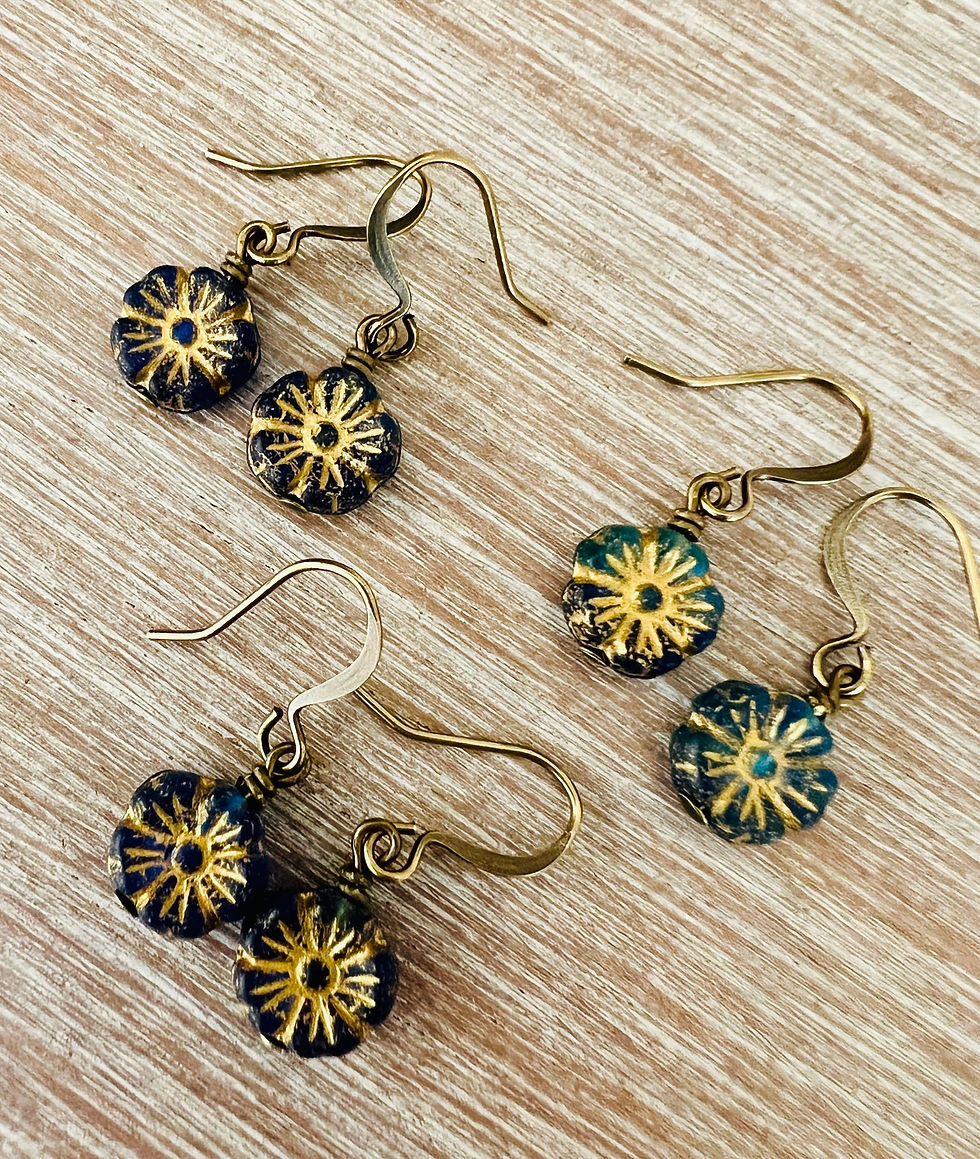 Thumbnail: Antique Indigo Dainty Flower Necklace With Czech Crystal 