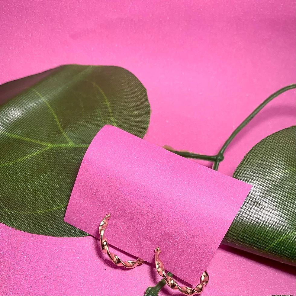 Thumbnail: Gold earrings 