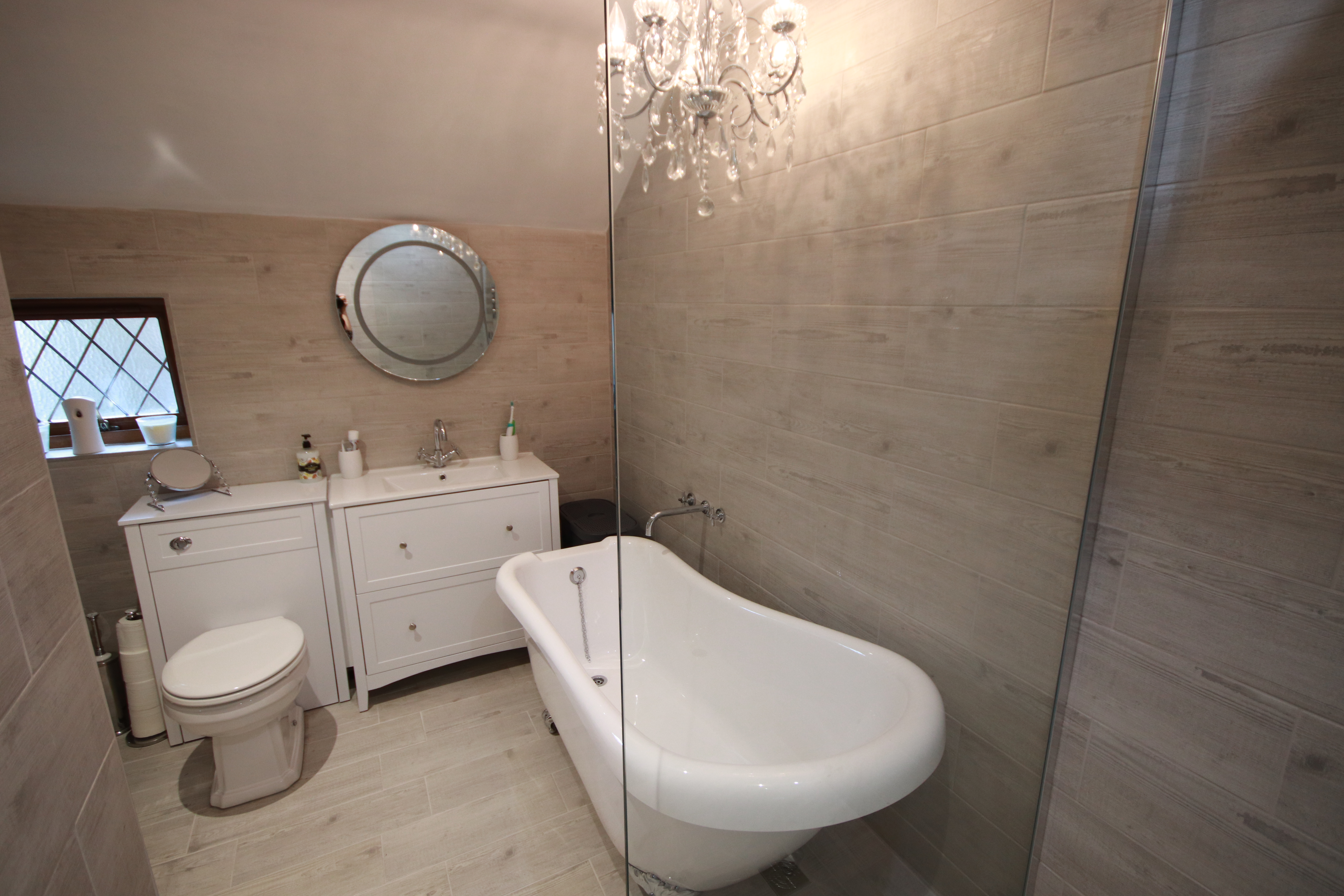 Fully Tiled Bathroom Installation