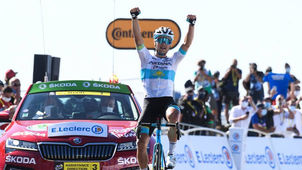 LUTSENKO FIRMA VICTORIA EN FUGA EN TOUR DE FRANCIA