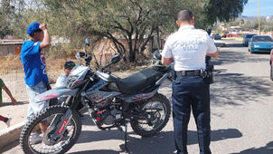 CONTINÚAN LOS OPERATIVOS ALEATORIOS PARA REVISAR MOTOCICLETAS EN JESÚS MARÍA